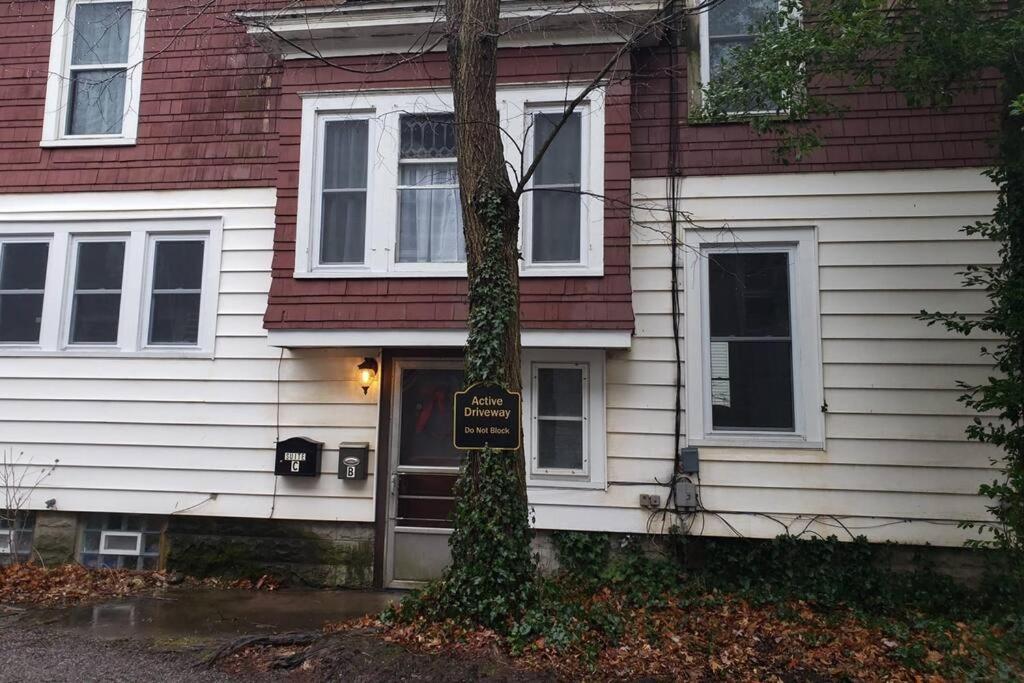Large Bakery Apartment - Central Downtown Location Fredonia Eksteriør bilde